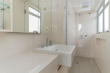 Apartamento à venda com 163m², 3 quartos e 4 vagas