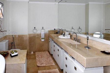 Apartamento à venda com 300m², 3 quartos e 5 vagas