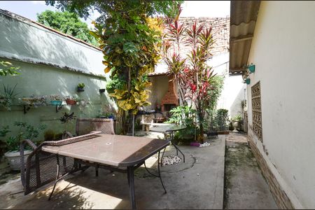 Casa à venda com 210m², 7 quartos e 4 vagas Casa à venda com 210m², 7 quartos e 4 vagasÁrea Externa