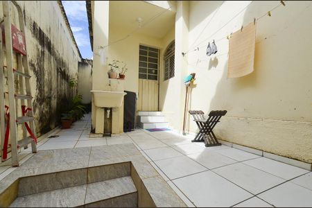 Casa à venda com 210m², 7 quartos e 4 vagas Casa à venda com 210m², 7 quartos e 4 vagasÁrea de Serviço Casa 1