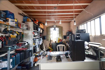 Casa à venda com 210m², 7 quartos e 4 vagas Casa à venda com 210m², 7 quartos e 4 vagasQuarto Externo