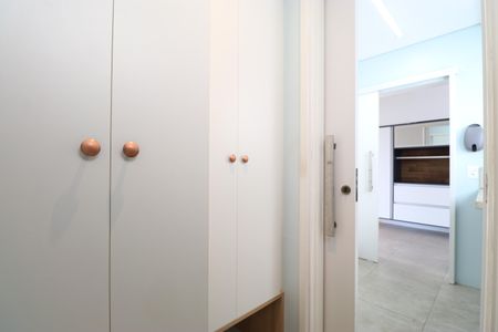 Apartamento para alugar com 129m², 3 quartos e 2 vagasÁrea e banheiro de Serviço