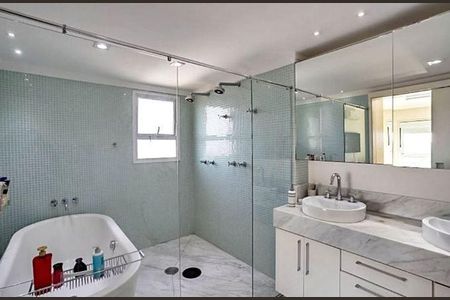 Apartamento à venda com 200m², 4 quartos e 3 vagas