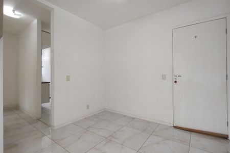 Sala de apartamento para alugar com 2 quartos, 46m² em Taquara, Rio de Janeiro