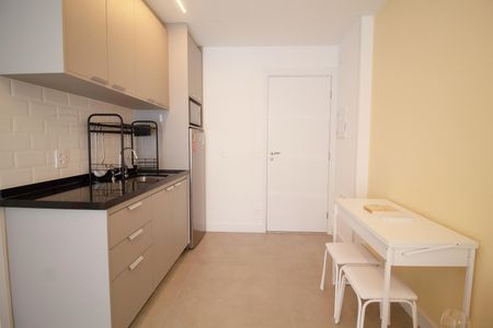 Apartamento para alugar com 37m², 1 quarto e sem vaga