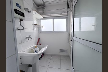 Apartamento à venda com 69m², 3 quartos e 1 vagaÁrea de Serviço