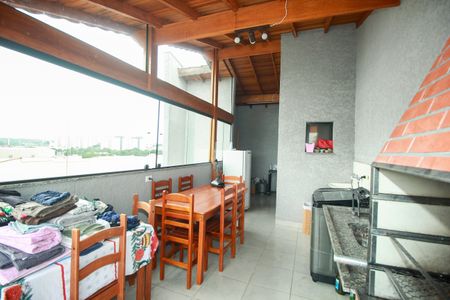 Apartamento para alugar com 107m², 2 quartos e 1 vaga