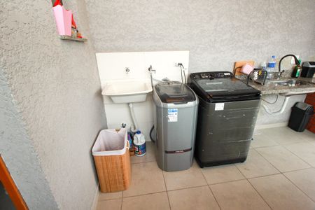 Apartamento para alugar com 107m², 2 quartos e 1 vaga