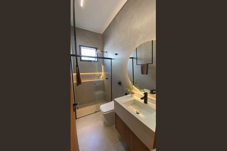 Banheiro de casa para alugar com 3 quartos, 150m² em Custódio Pereira, Uberlândia