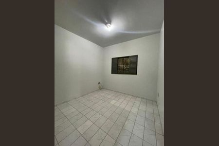 Quarto de casa para alugar com 3 quartos, 170m² em Brasil, Uberlândia