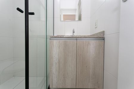 Apartamento à venda com 67m², 2 quartos e 1 vaga Apartamento à venda com 67m², 2 quartos e 1 vagaBanheiro Social
