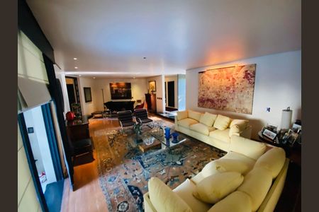 Casa à venda com 4 quartos, 780m² em Morumbi, São Paulo