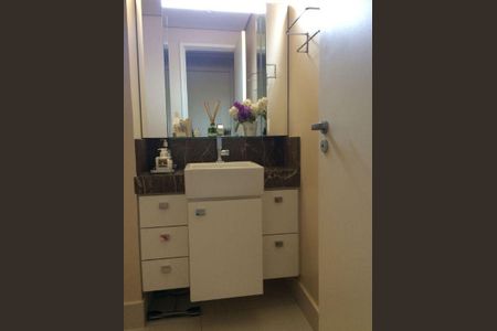 Apartamento à venda com 2 quartos, 55m² em Vila Olímpia, São Paulo