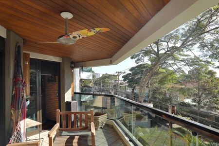 Apartamento à venda com 140m², 3 quartos e 2 vagas