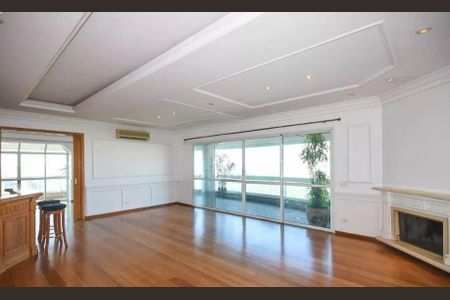 Apartamento à venda com 380m², 4 quartos e 6 vagas