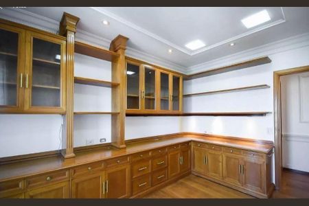 Apartamento à venda com 380m², 4 quartos e 6 vagas