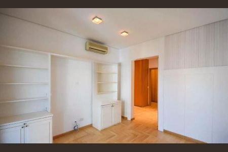 Apartamento à venda com 380m², 4 quartos e 6 vagas