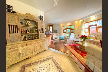 Casa à venda com 7 quartos, 750m² em Alphaville, Santana de Parnaíba