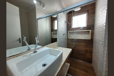 Casa à venda com 121m², 2 quartos e 2 vagas