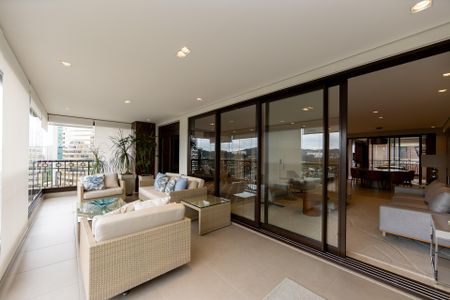 Apartamento à venda com 278m², 3 quartos e 5 vagasVaranda
