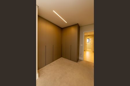 Apartamento à venda com 278m², 3 quartos e 5 vagasSuite master