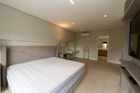 Apartamento à venda com 278m², 3 quartos e 5 vagasSuite master