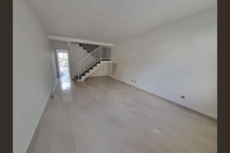 Casa à venda com 3 quartos, 99m² em Vila Tiradentes, São Paulo