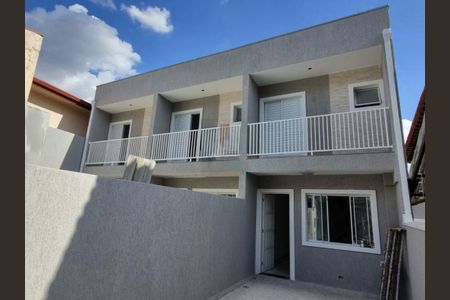Casa à venda com 3 quartos, 99m² em Vila Tiradentes, São Paulo