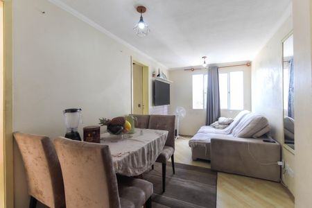 Sala de apartamento para alugar com 2 quartos, 65m² em Vila Carmosina, São Paulo