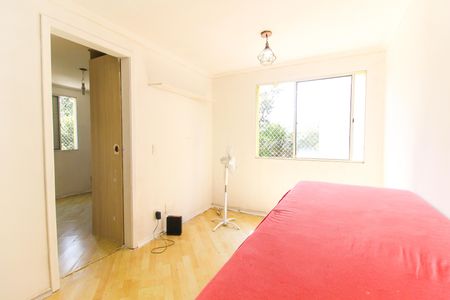 Sala de apartamento para alugar com 2 quartos, 65m² em Vila Carmosina, São Paulo