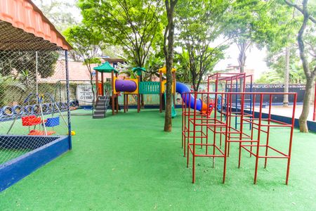 Apartamento para alugar com 65m², 2 quartos e 1 vaga Apartamento para alugar com 65m², 2 quartos e 1 vagaÁrea comum - Playground