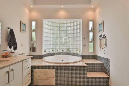 Casa à venda com 380m², 4 quartos e 4 vagas