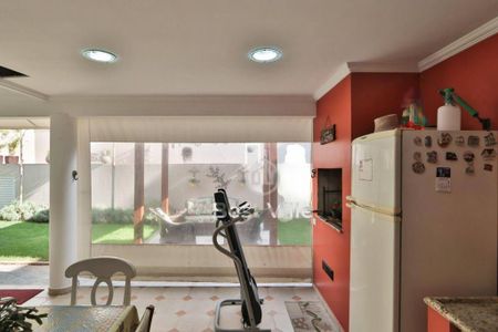 Casa à venda com 380m², 4 quartos e 4 vagas