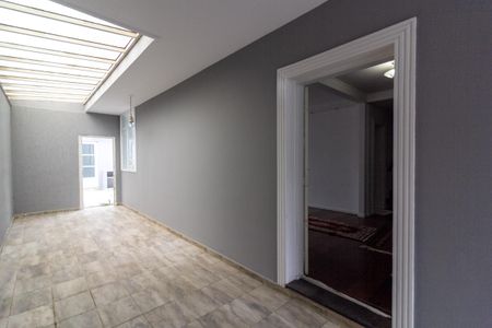 Casa à venda com 242m², 4 quartos e 4 vagas Casa à venda com 242m², 4 quartos e 4 vagasGaragem