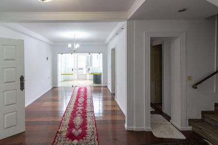 Casa à venda com 242m², 4 quartos e 4 vagas Casa à venda com 242m², 4 quartos e 4 vagasSala de Jantar