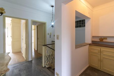 Casa à venda com 242m², 4 quartos e 4 vagas Casa à venda com 242m², 4 quartos e 4 vagasHall de distribuição