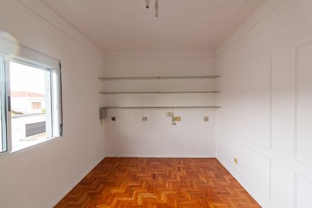 Casa à venda com 242m², 4 quartos e 4 vagas Casa à venda com 242m², 4 quartos e 4 vagasQuarto 2