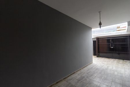 Casa à venda com 242m², 4 quartos e 4 vagas Casa à venda com 242m², 4 quartos e 4 vagasGaragem