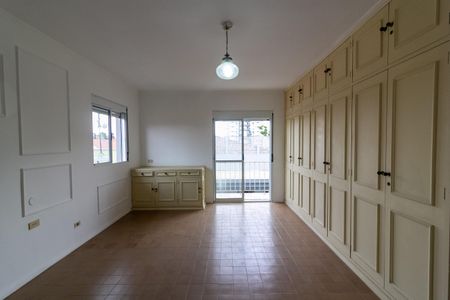 Casa à venda com 242m², 4 quartos e 4 vagas Casa à venda com 242m², 4 quartos e 4 vagasSuíte 1