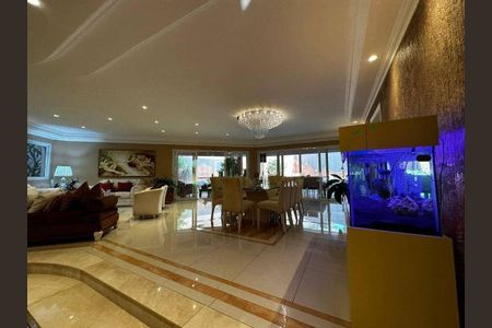 Casa à venda com 4 quartos, 650m² em Alphaville, Santana de Parnaíba