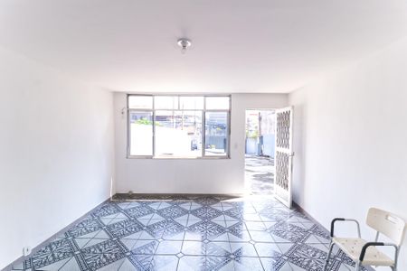 Casa à venda com 269m², 4 quartos e 6 vagasSala