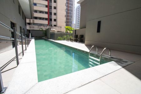 Studio à venda com 27m², 1 quarto e sem vagaÁrea comum - Piscina