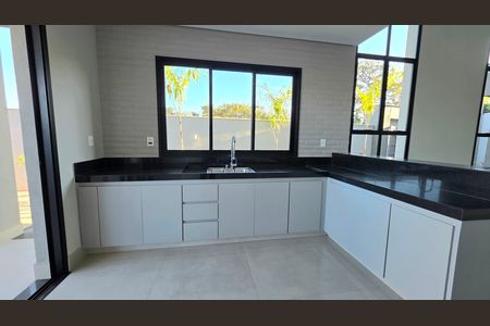 Casa à venda com 3 quartos, 180m² em Várzea, Lagoa Santa