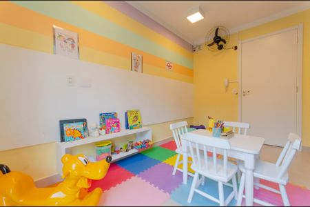 Apartamento à venda com 41m², 2 quartos e sem vagaÁrea Comum - Brinquedoteca    