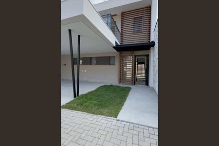 Casa à venda com 310m², 3 quartos e 3 vagas
