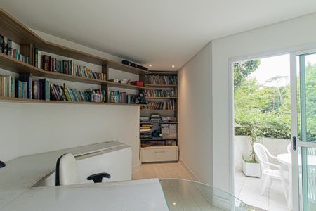 Casa para alugar com 643m², 3 quartos e 3 vagasEscritório