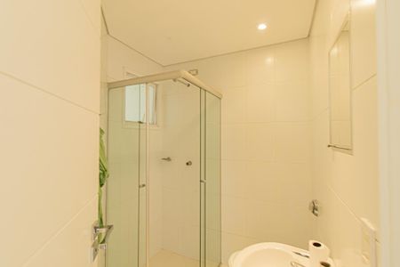 Casa para alugar com 643m², 3 quartos e 3 vagasBanheiro de Serviço