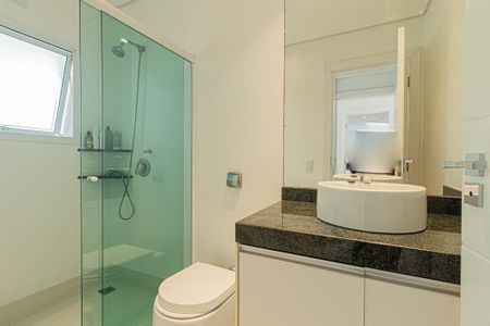 Casa para alugar com 643m², 3 quartos e 3 vagasBanheiro da Suíte 1