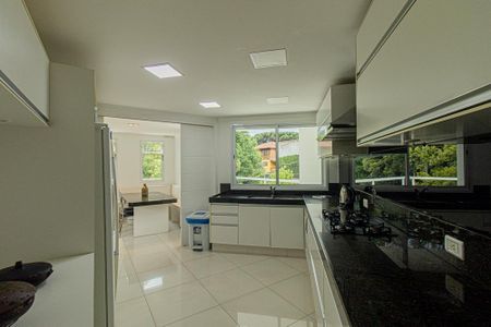 Casa para alugar com 643m², 3 quartos e 3 vagasCozinha