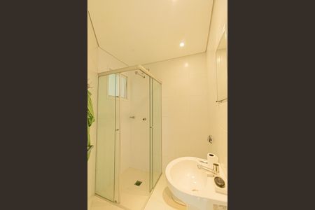 Casa para alugar com 643m², 3 quartos e 3 vagasBanheiro de Serviço